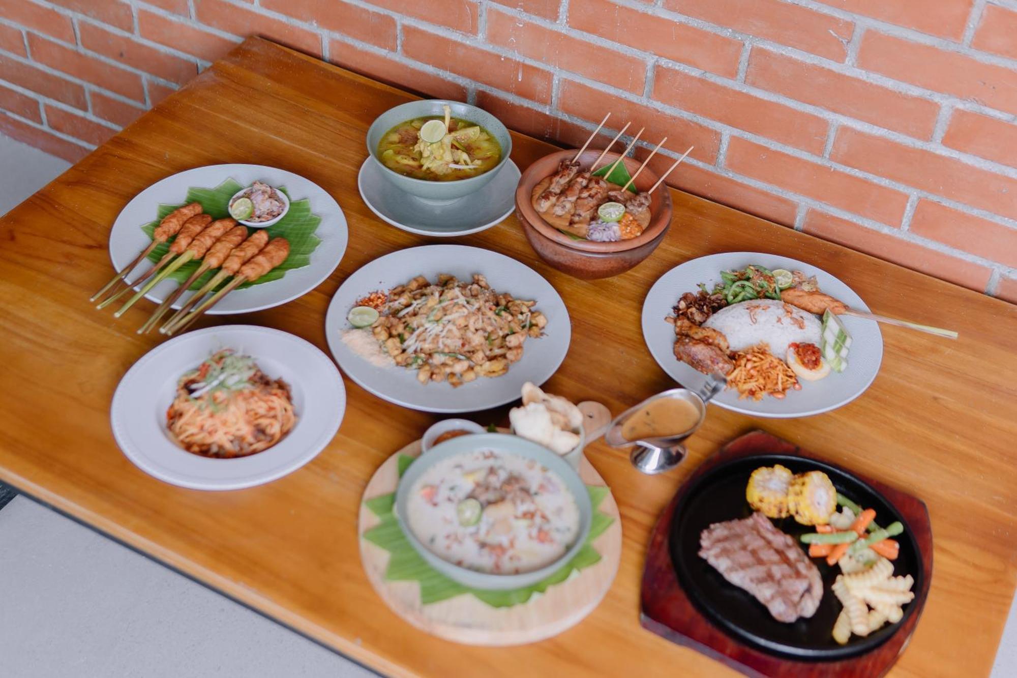 卡洛卡机场酒店 Sumbawa Besar 外观 照片